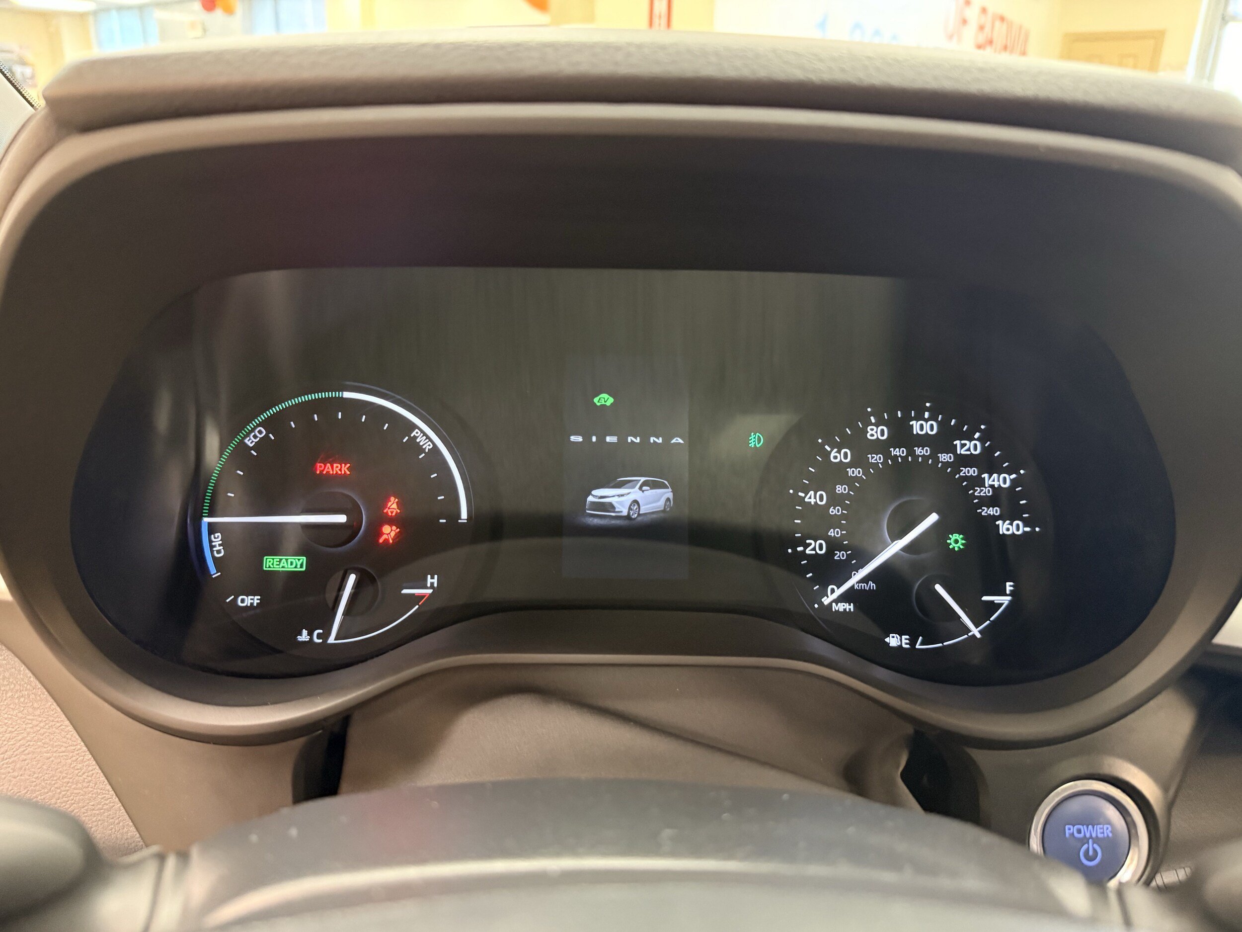 Used 2024 Toyota Sienna XLE Woodland Edition AWD/4WD image 17