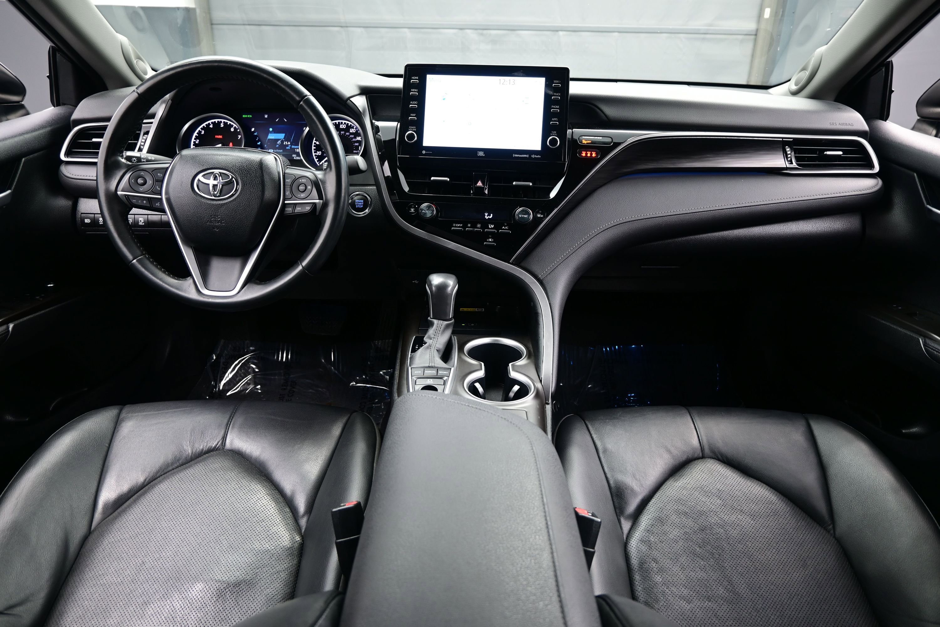 Used 2024 Toyota Camry XLE FWD image 18