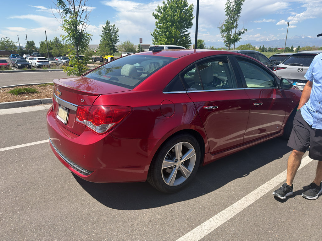Used 2013 Chevrolet Cruze LT w/ Enhanced Safety Package FWD image 4