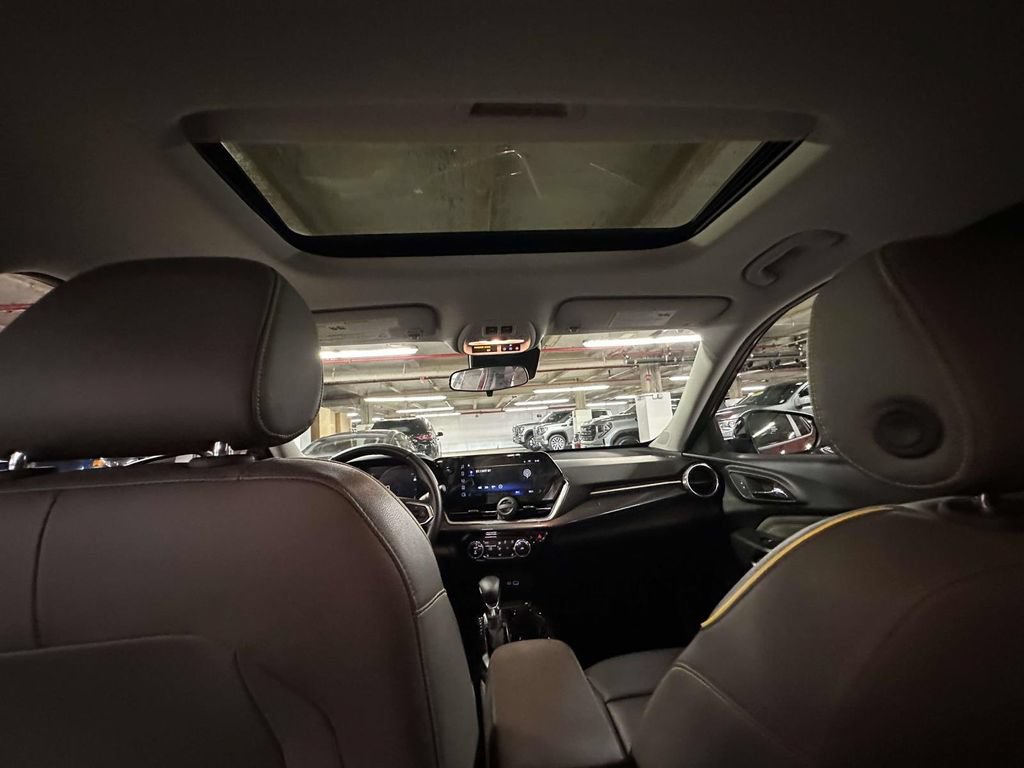 Certified 2024 Chevrolet Trax ACTIV w/ Sunroof Package FWD image 16