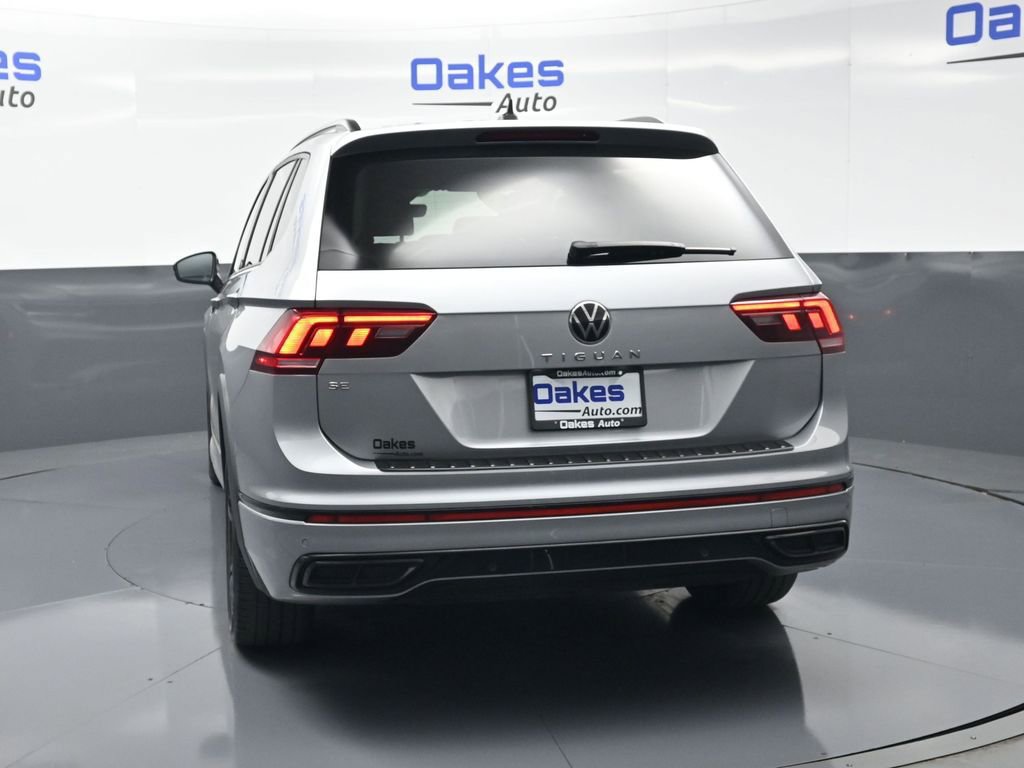 Used 2023 Volkswagen Tiguan SE R-Line FWD image 7