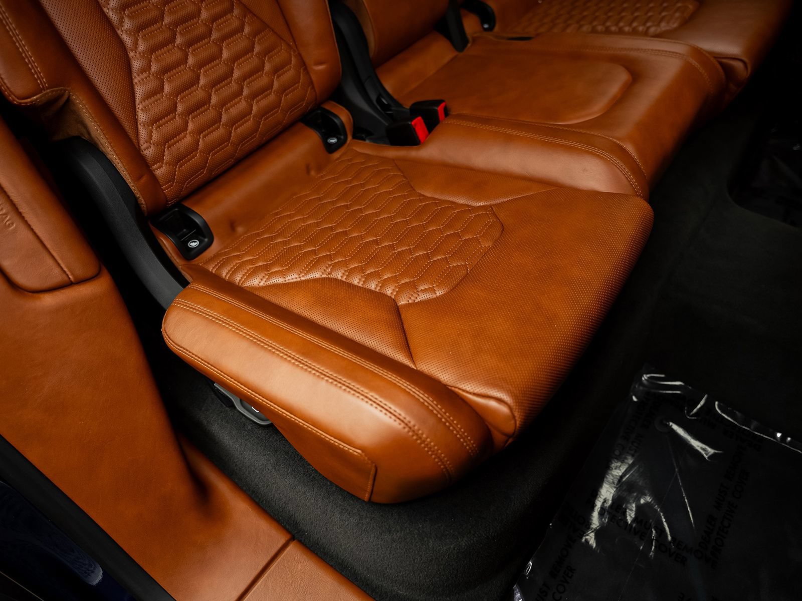 Used 2019 Lamborghini Urus AWD/4WD image 35