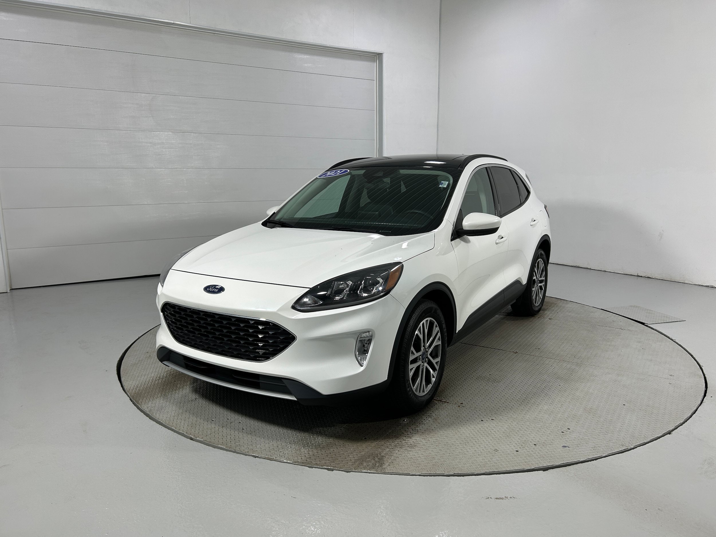 Used 2021 Ford Escape SEL w/ Technology Package AWD/4WD image 20