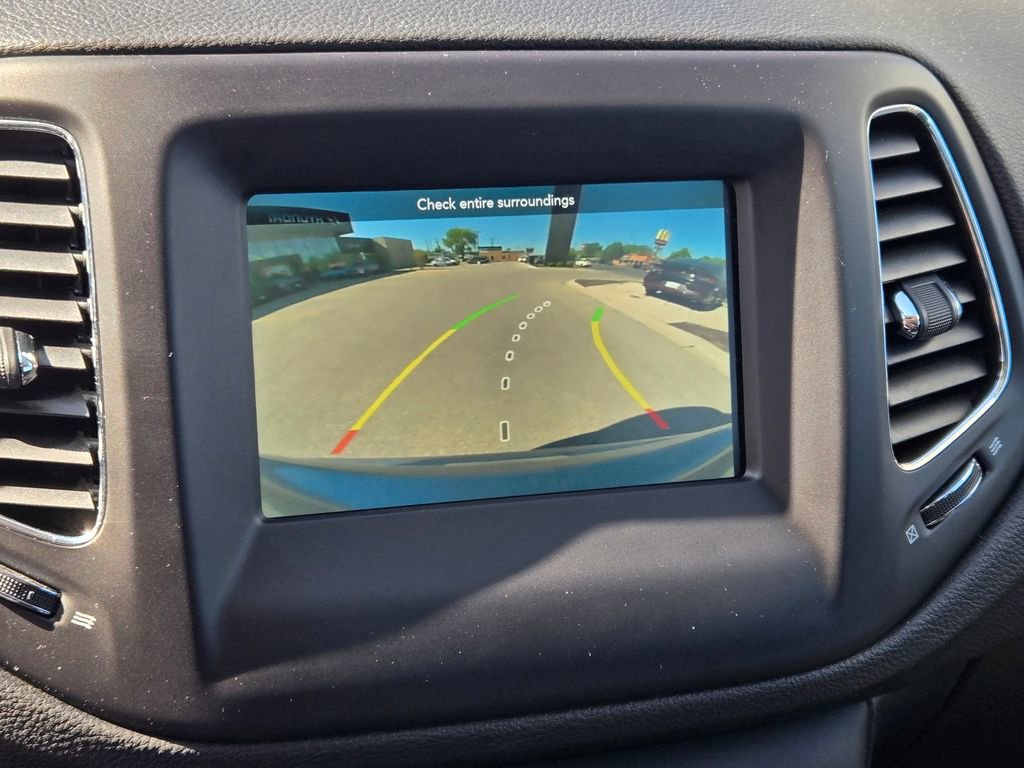 Used 2019 Jeep Compass Latitude AWD/4WD image 34