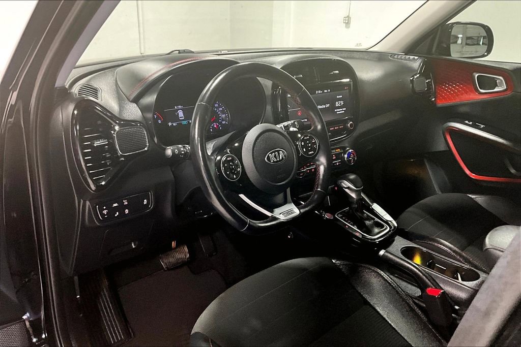 Used 2021 Kia Soul Turbo image 16