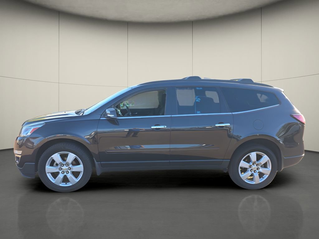 Used 2017 Chevrolet Traverse LT w/ Style and Technology Package image 5