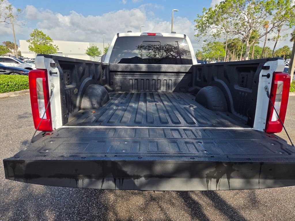 Used 2025 Ford F350 XLT image 28