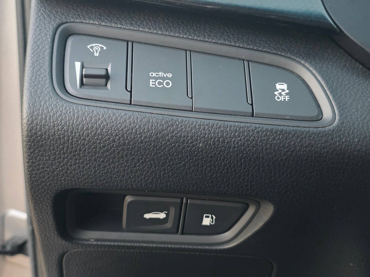 Used 2012 Hyundai Azera FWD image 40