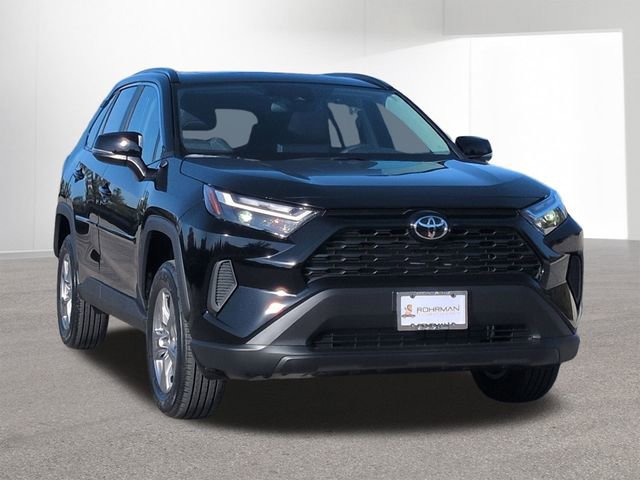 New 2025 Toyota RAV4 XLE image 3