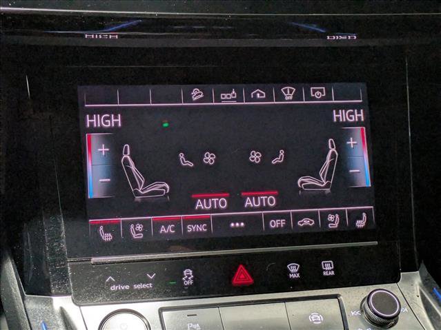 Used 2019 Audi e-tron Prestige image 16