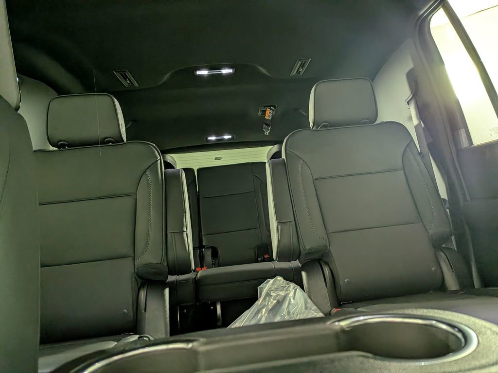 New 2026 GMC Yukon XL Denali w/ Denali Reserve Package image 27