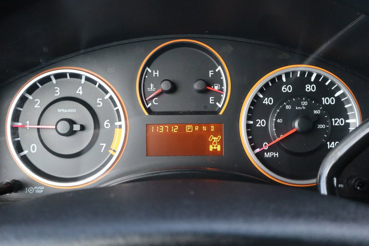 Used 2014 Nissan Titan S image 31