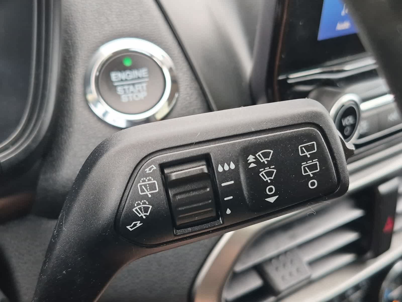 Used 2020 Ford EcoSport SE w/ SE Convenience Package FWD image 27