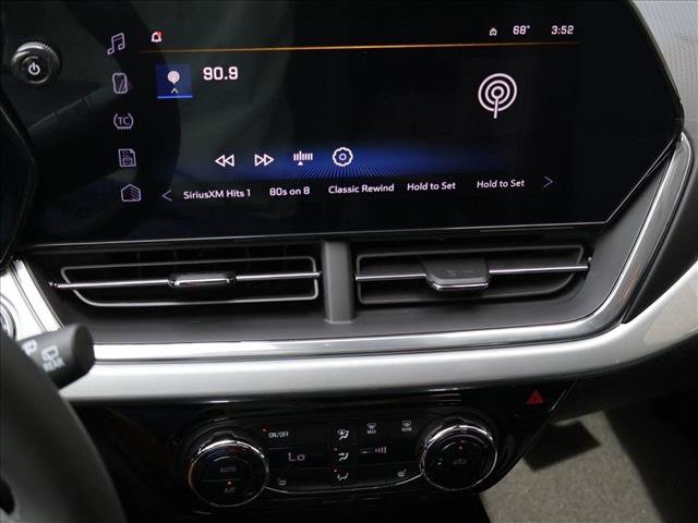 New 2026 Chevrolet Trax LT w/ Sunroof Package FWD image 12