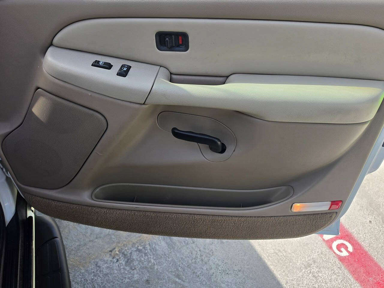 Used 2002 Chevrolet Suburban LS RWD image 33