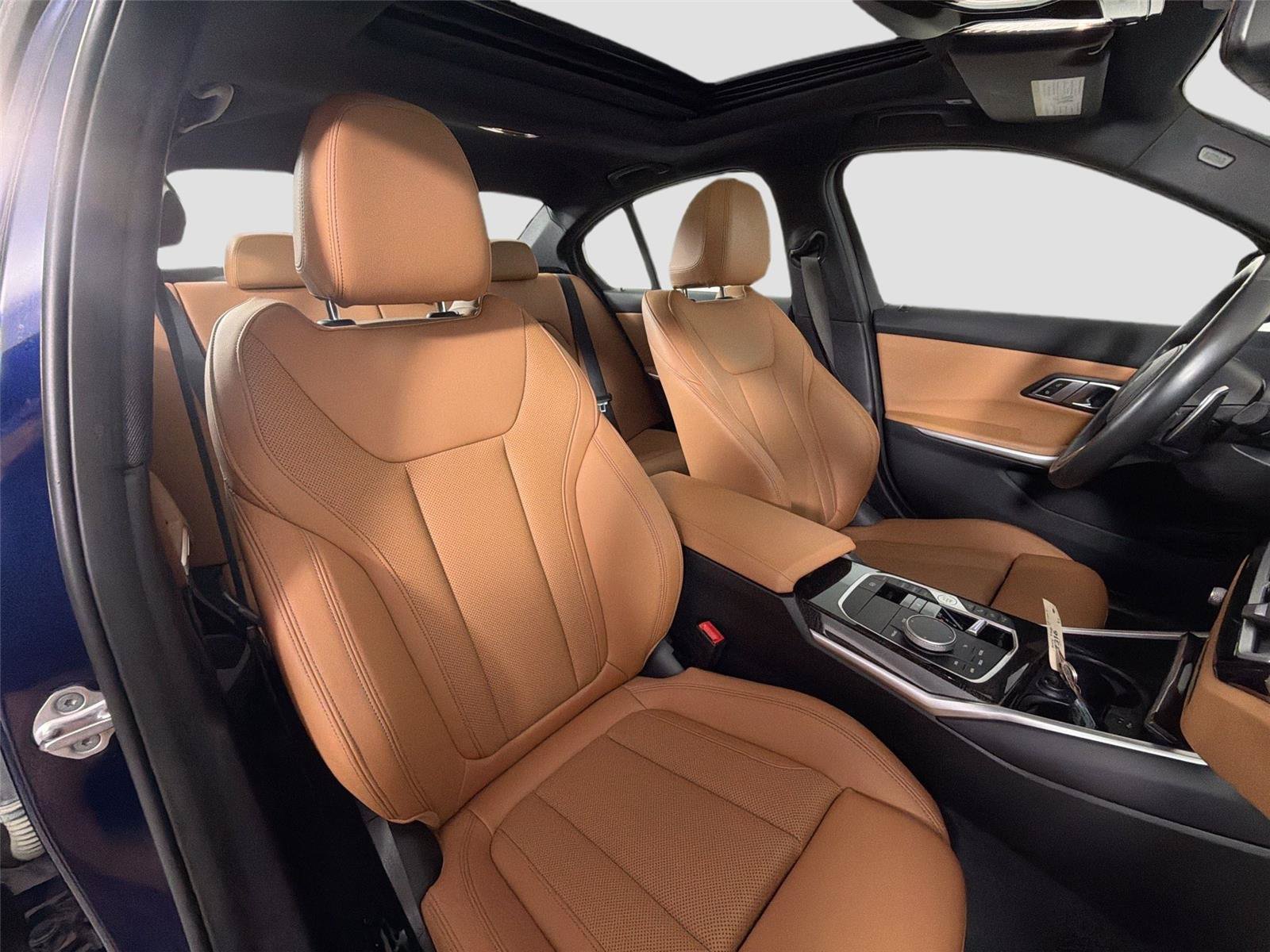 Certified 2023 BMW 330i Sedan w/ M Sport Package RWD image 28