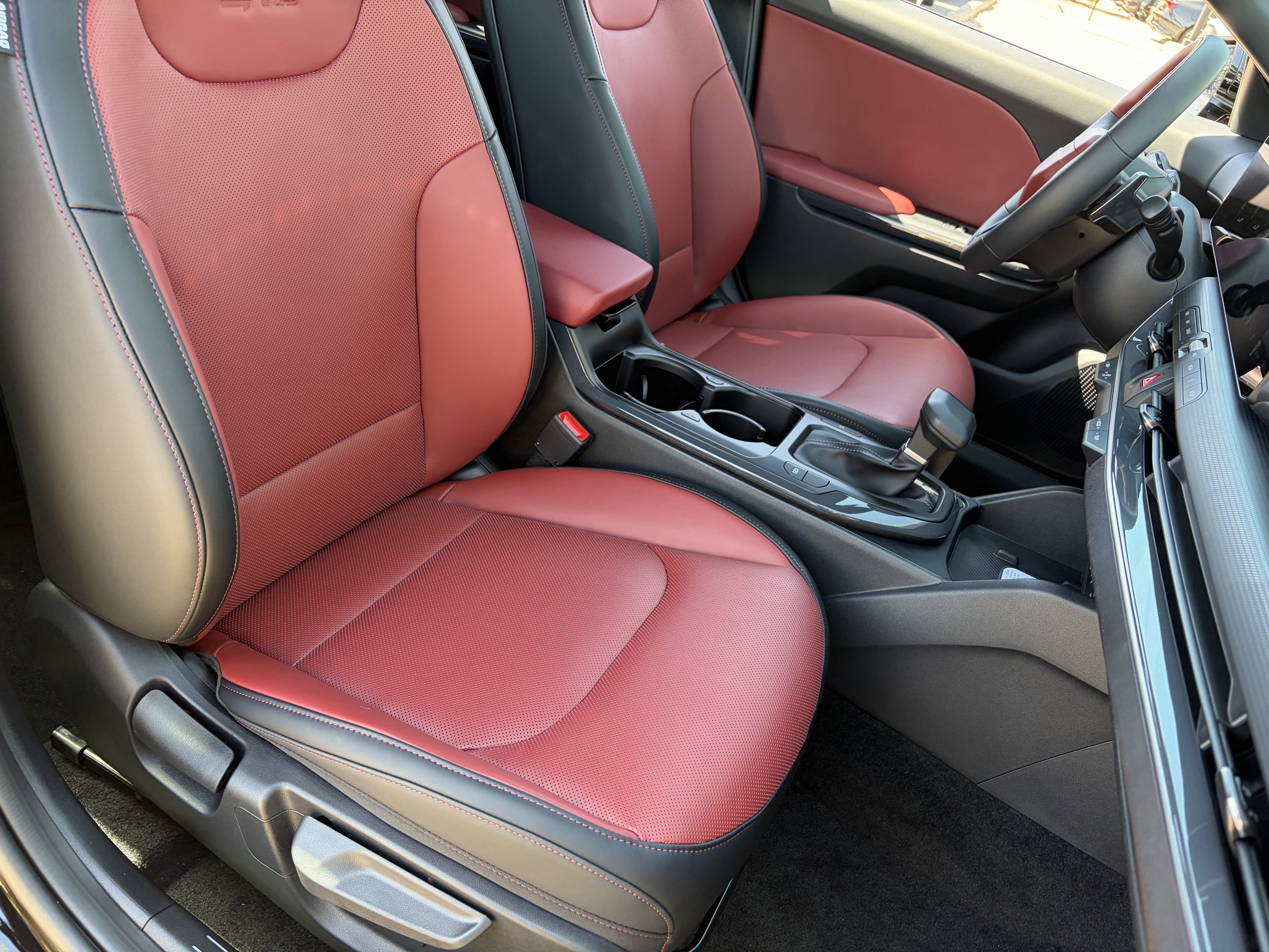 New 2026 Kia K4 GT-Line Turbo w/ GT-Line Premium Package FWD image 8