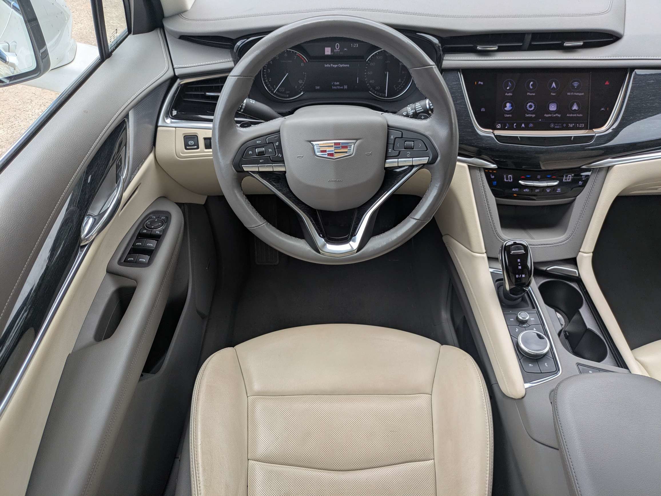 Certified 2023 Cadillac XT6 Premium Luxury AWD/4WD image 4