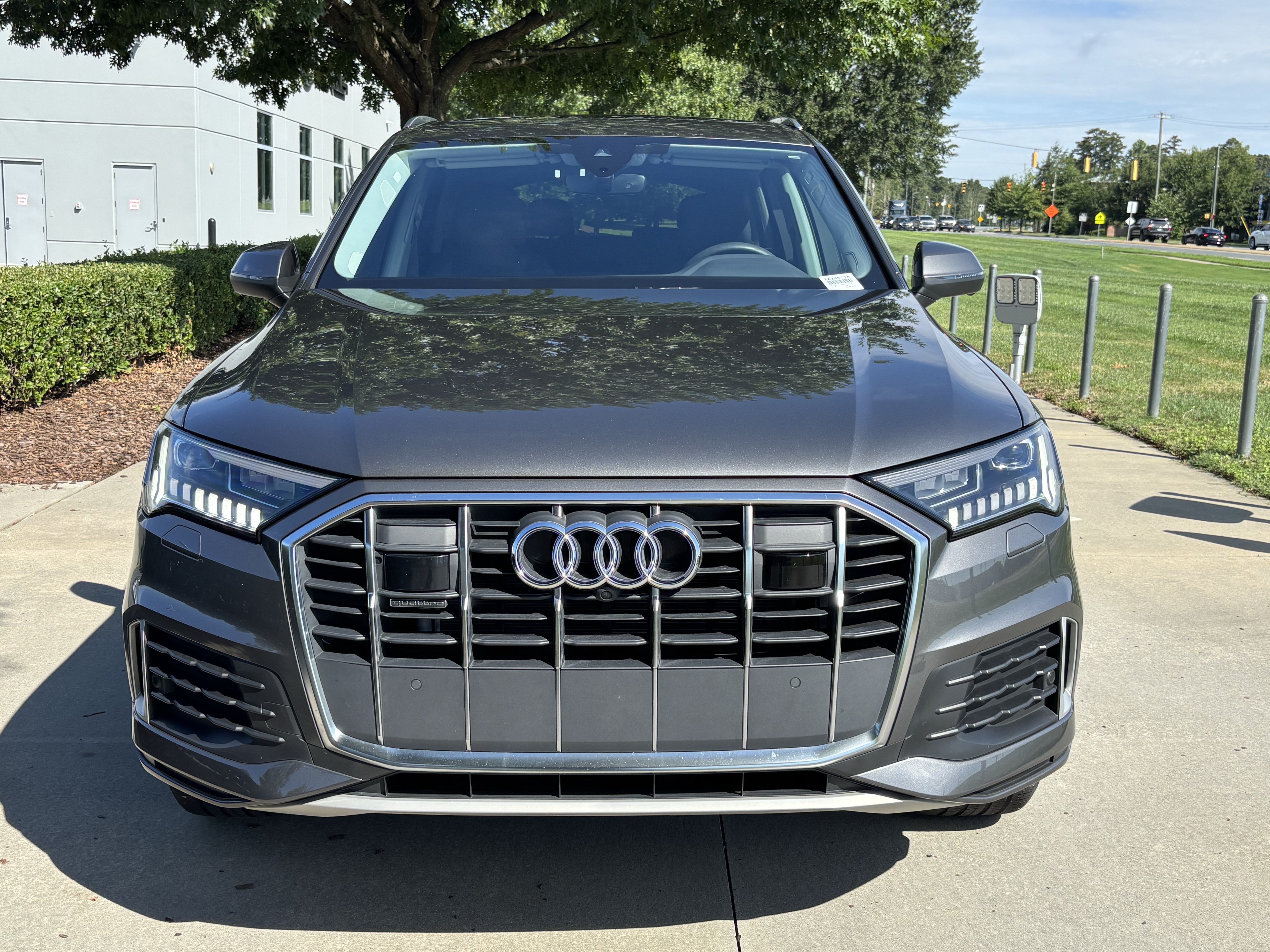 Used 2023 Audi Q7 2.0T Premium Plus w/ Premium Plus Package AWD/4WD image 3