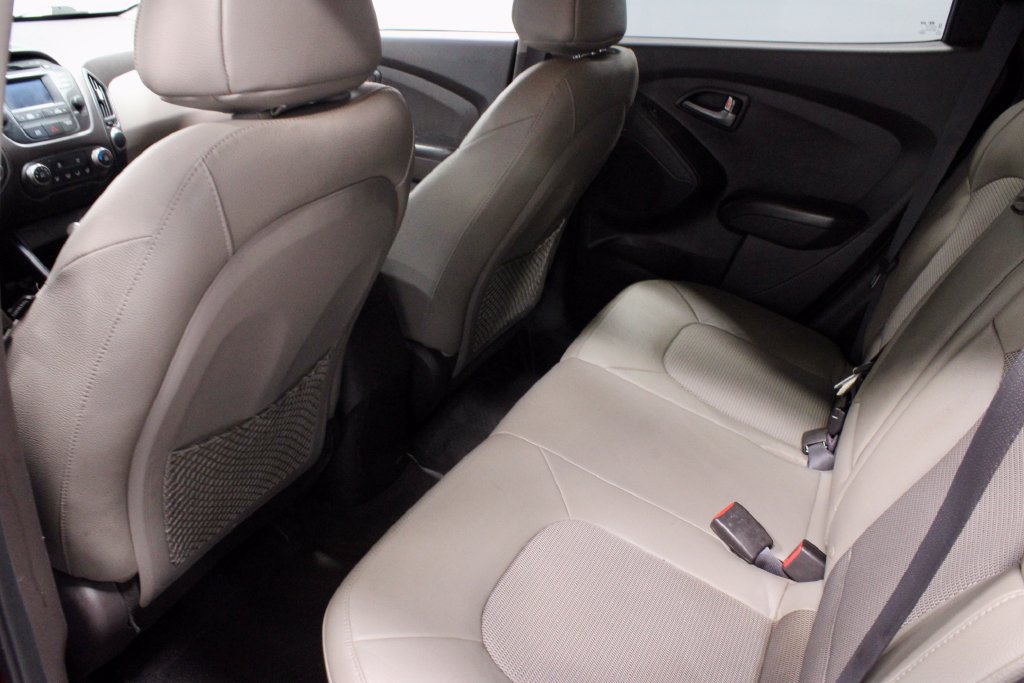 Used 2015 Hyundai Tucson GLS w/ Option Group 02 AWD/4WD image 21