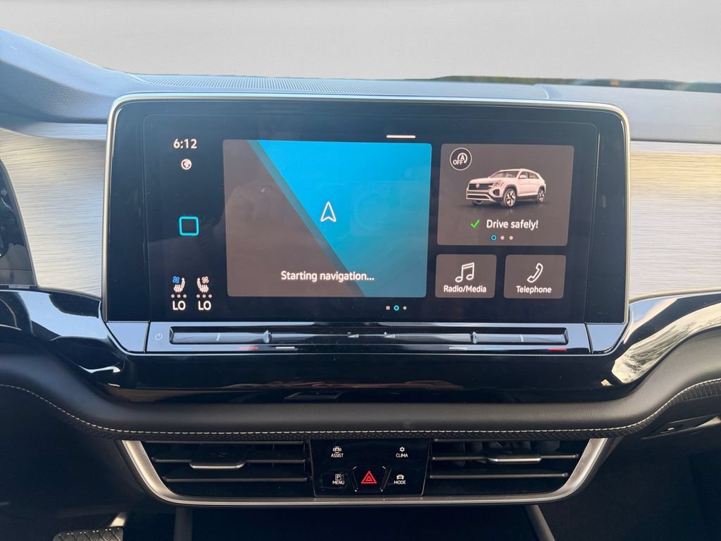 Used 2025 Volkswagen Atlas Cross Sport SE FWD image 14