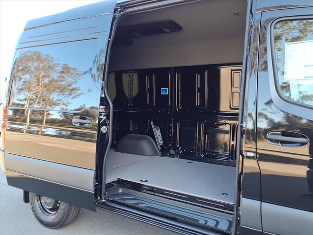 New 2026 Mercedes-Benz Sprinter 2500 image 24