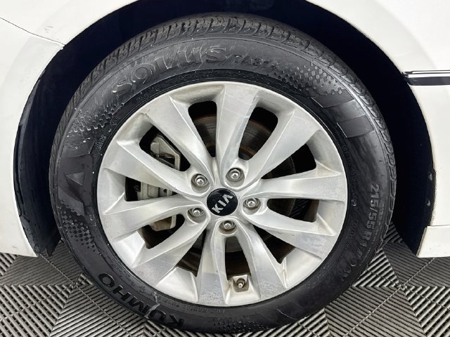 Used 2018 Kia Optima LX w/ 17" Alloy Wheels Package FWD image 34
