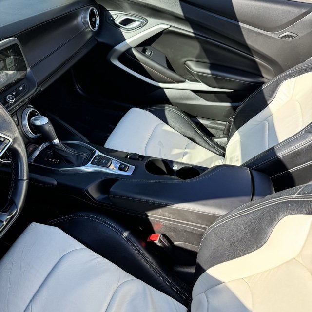 Used 2018 Chevrolet Camaro SS image 26