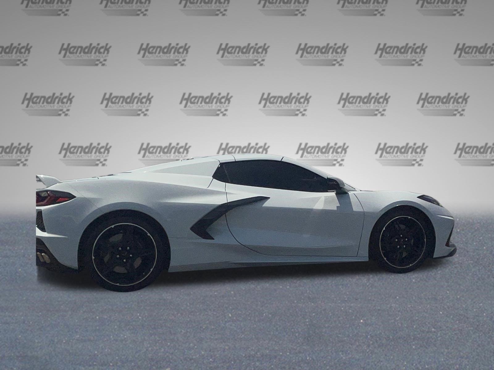 Used 2022 Chevrolet Corvette Stingray Convertible w/ Z51 Performance Package RWD image 3