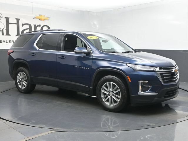 Used 2023 Chevrolet Traverse LT FWD image 6