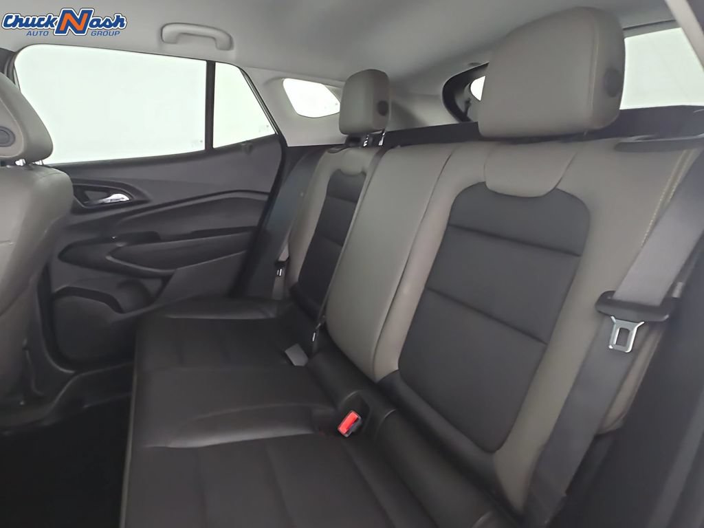 Used 2025 Chevrolet Trax ACTIV w/ Driver Confidence Package FWD image 28
