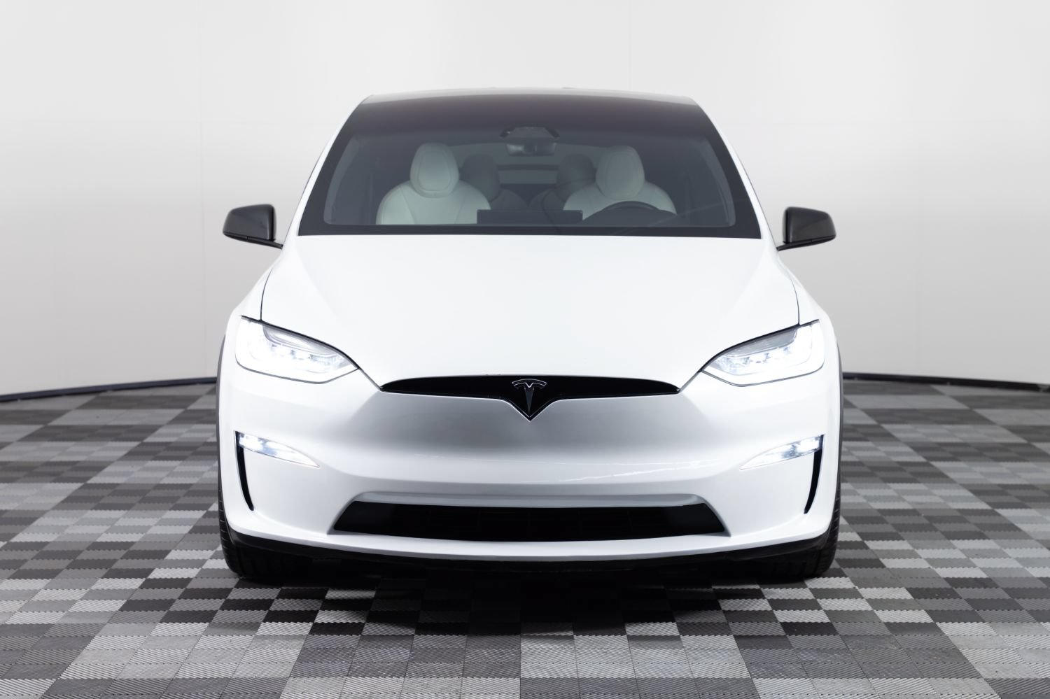 Used 2023 Tesla Model X AWD/4WD image 11