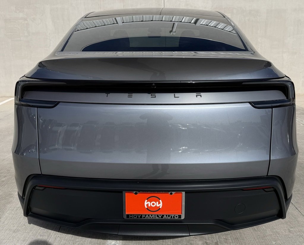 Used 2026 Tesla Model Y 2WD image 4