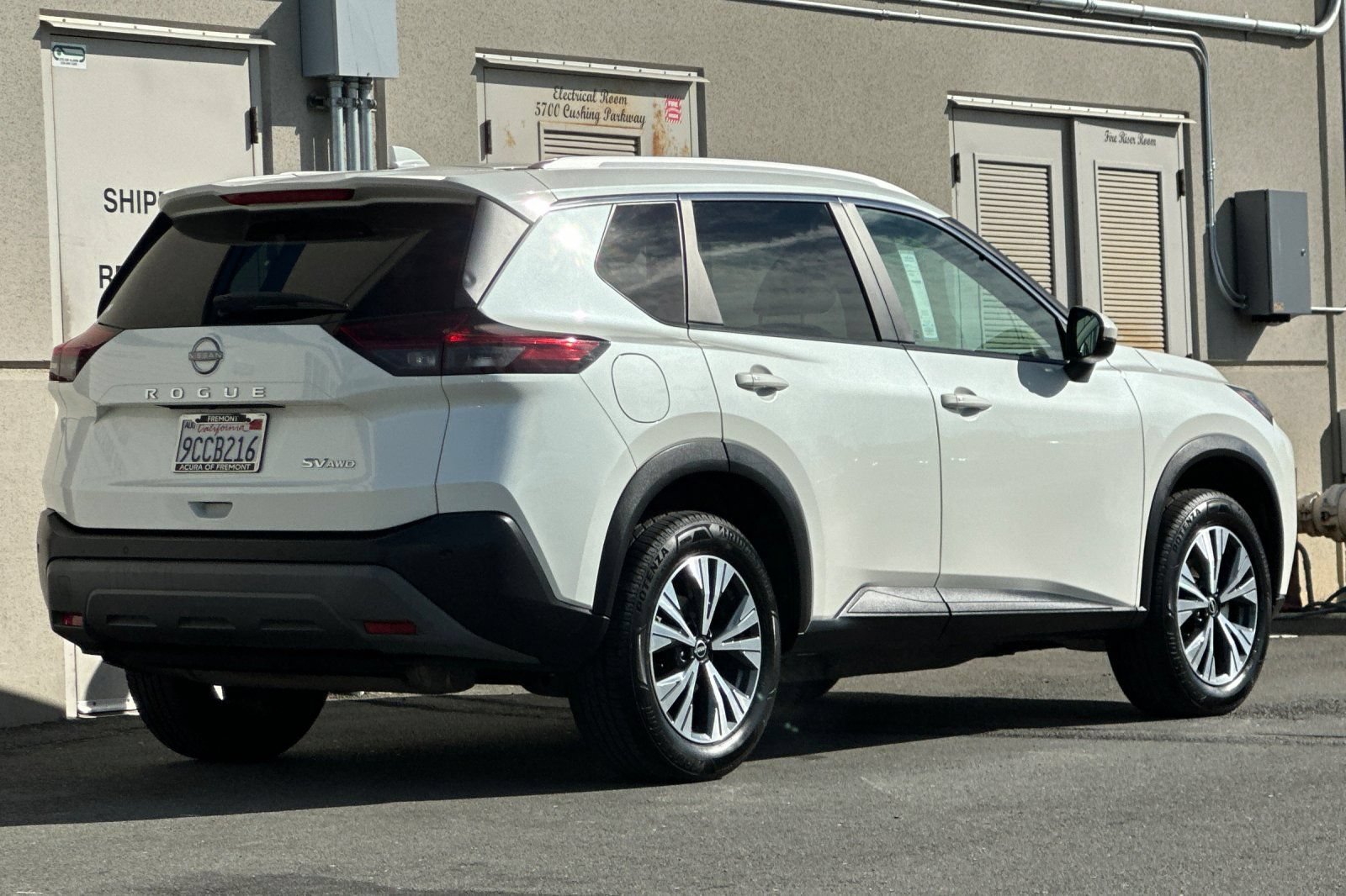 Used 2022 Nissan Rogue SV w/ SV Premium Package AWD/4WD image 4