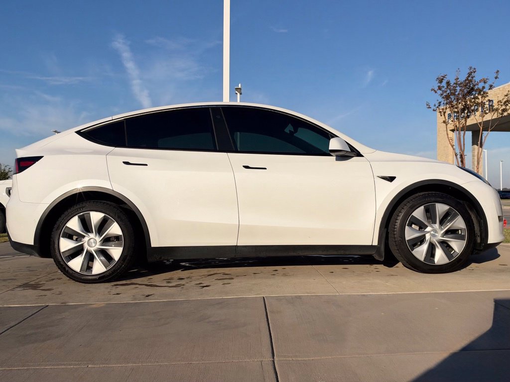 Used 2021 Tesla Model Y Long Range AWD/4WD image 15