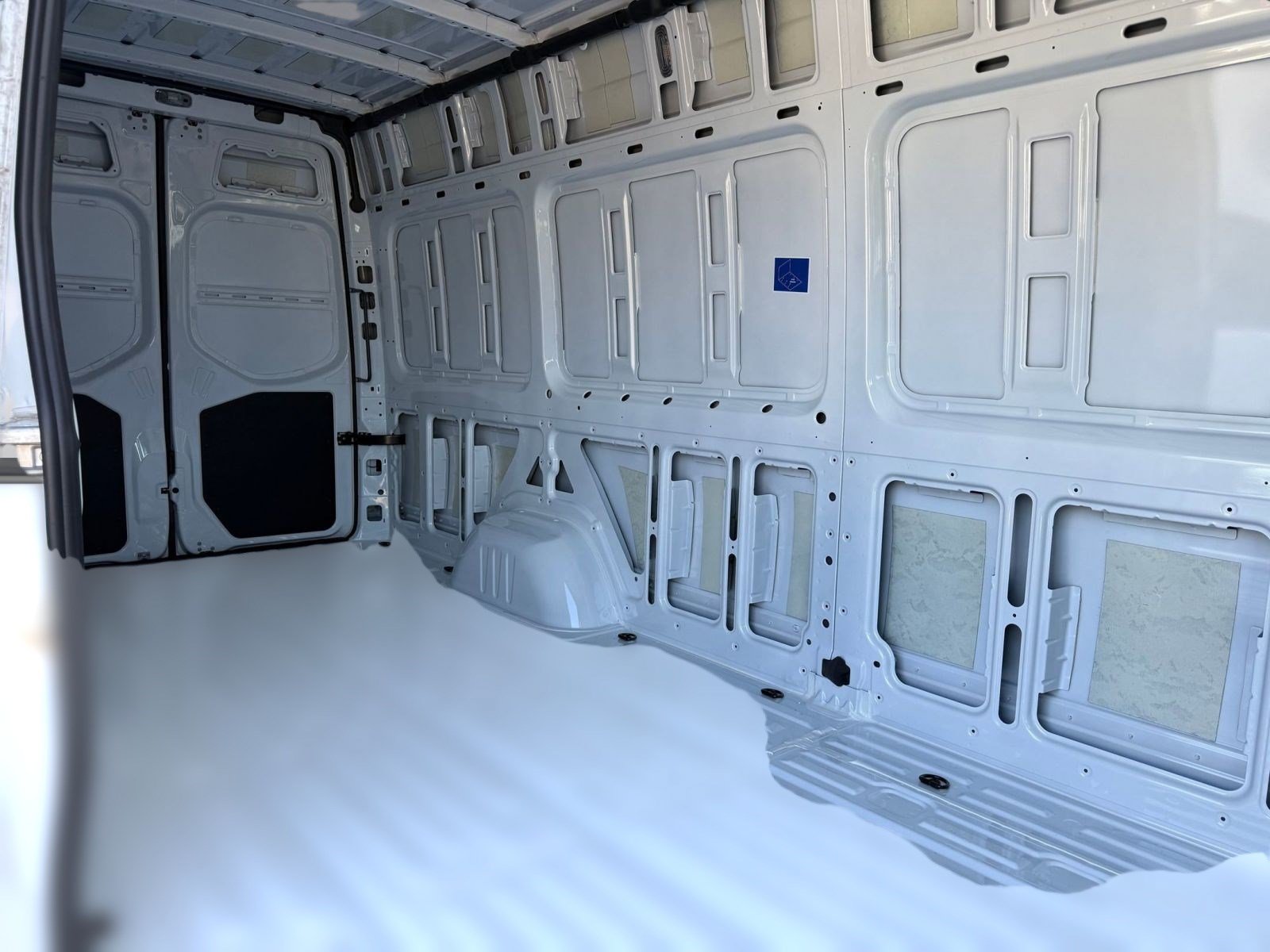 New 2025 Mercedes-Benz Sprinter 2500 image 26