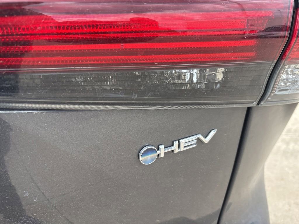 Used 2025 Toyota Highlander XLE AWD/4WD image 22