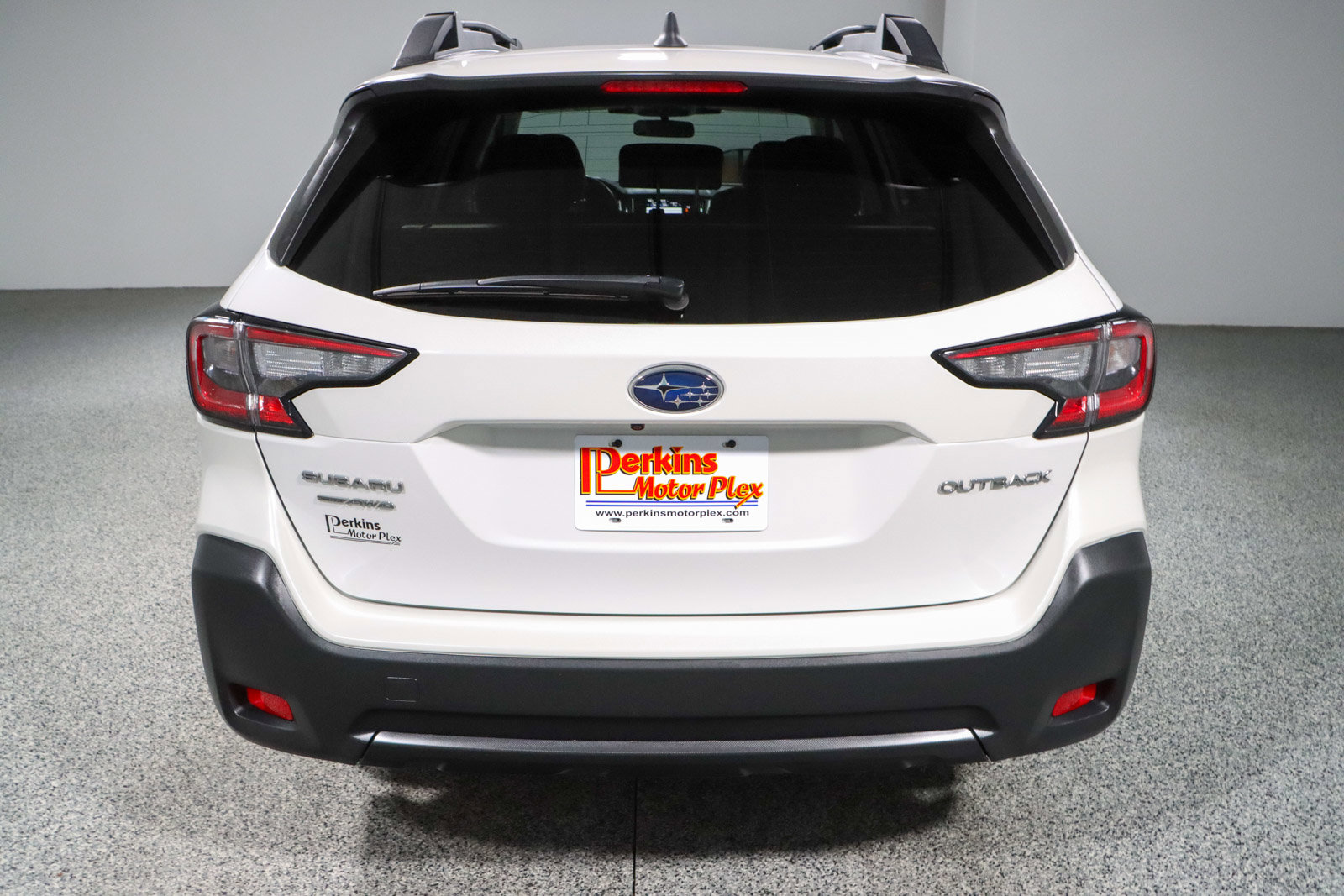 Used 2024 Subaru Outback Premium AWD/4WD image 8