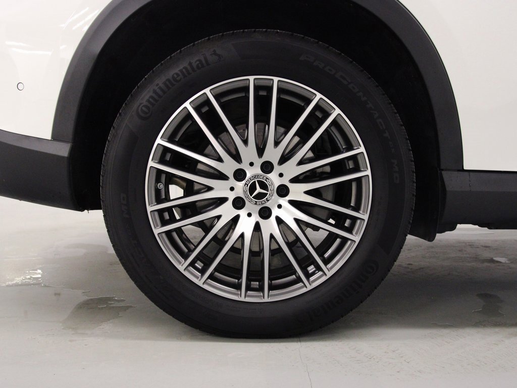 Certified 2025 Mercedes-Benz GLC 300 GLC 300 image 10
