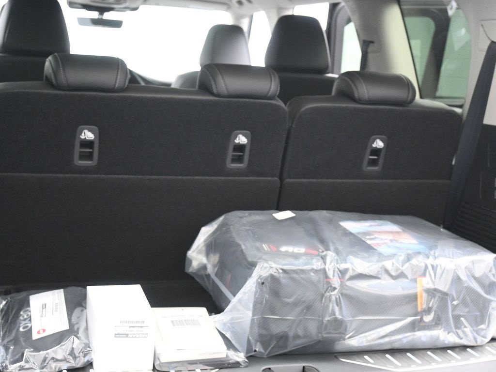 New 2026 INFINITI QX80 Pure image 23