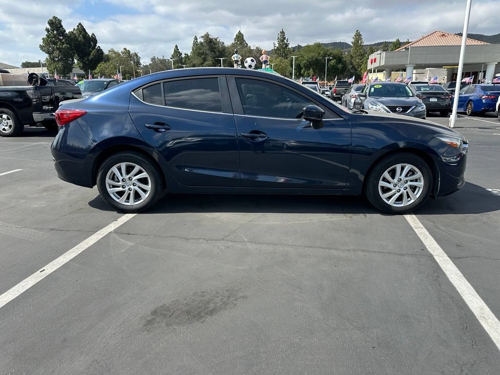 Used 2018 MAZDA MAZDA3 Touring FWD image 6