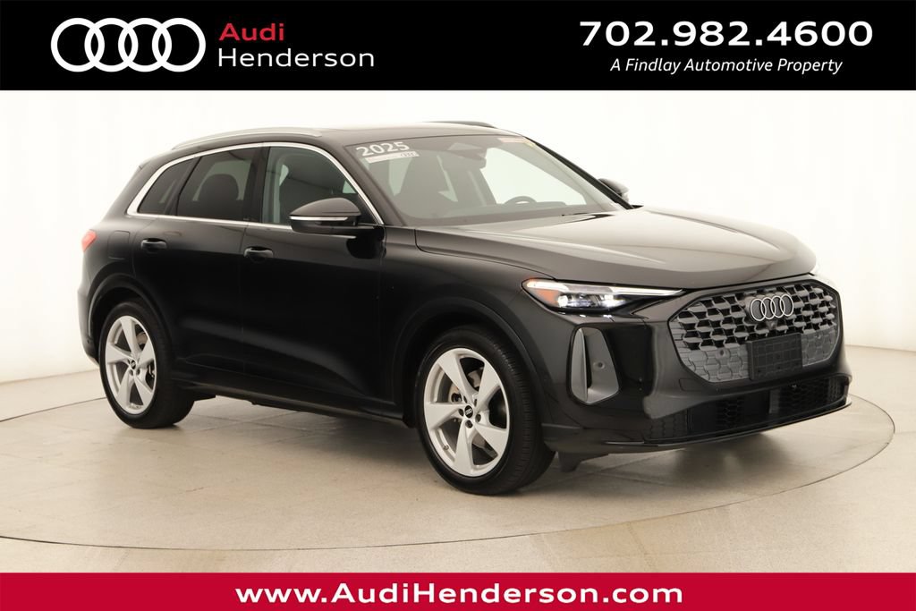 Certified 2025 Audi Q5 Prestige AWD/4WD image 1