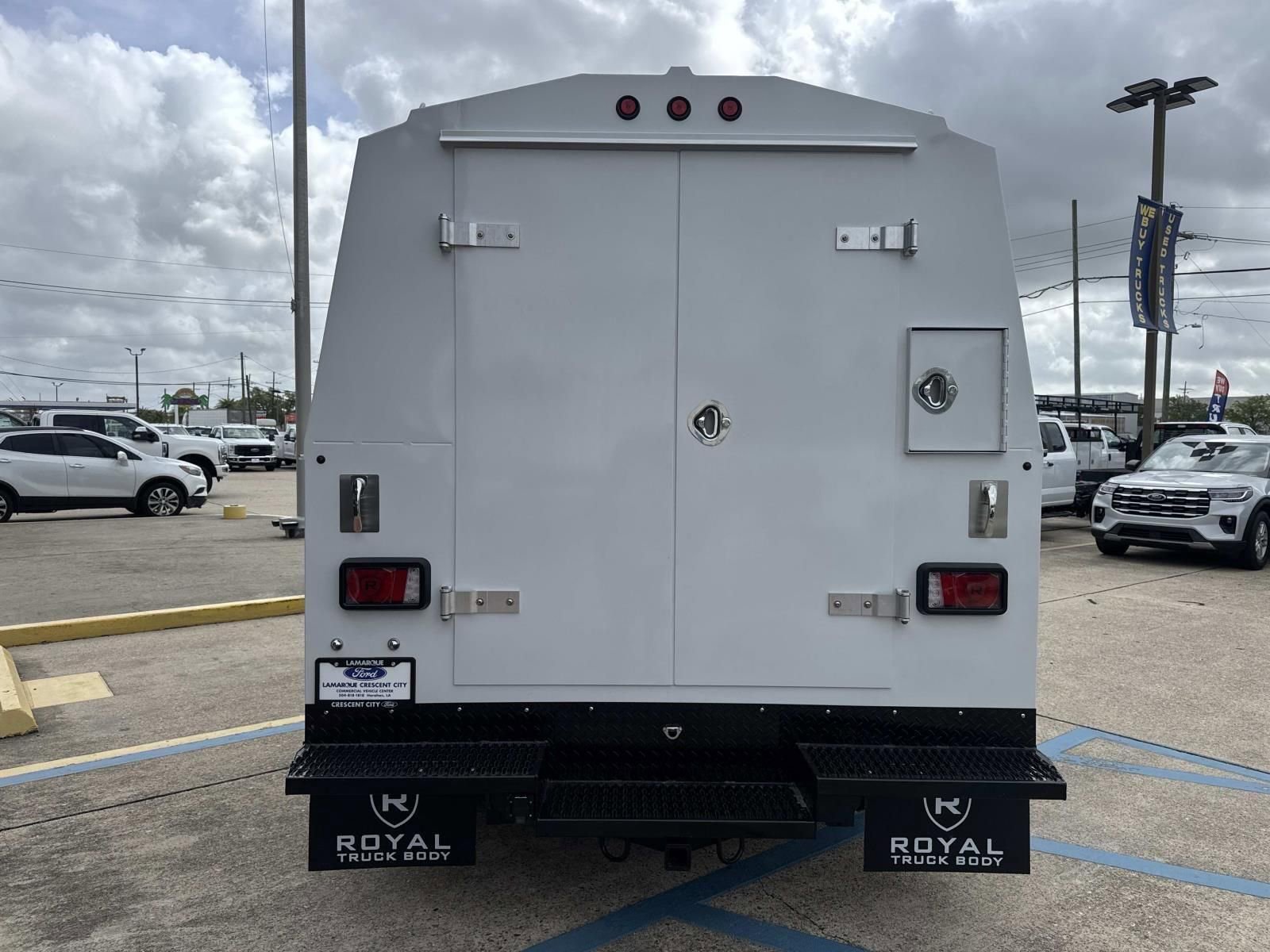 New 2026 Ford E-350 and Econoline 350 Super Duty w/ Power Equipment Group image 11