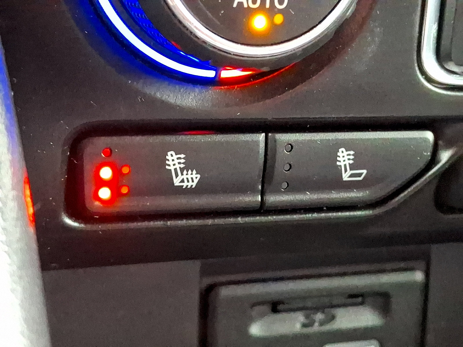 Used 2021 Chevrolet Tahoe LT w/ Luxury Package image 30