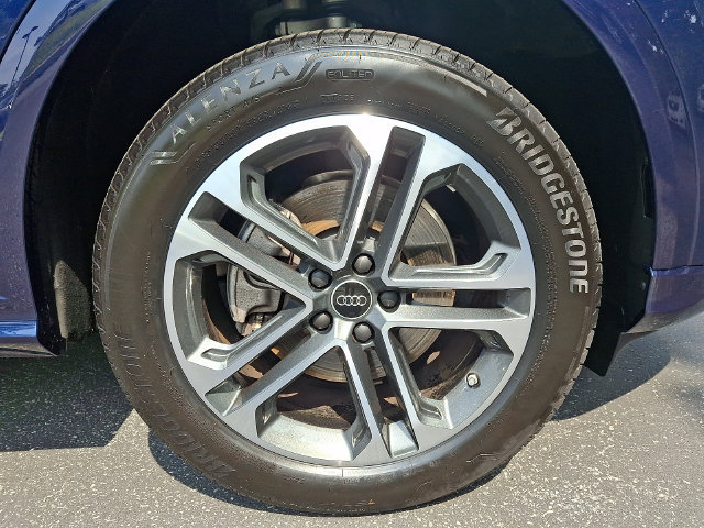 Certified 2025 Audi Q5 Premium w/ Convenience Package AWD/4WD image 8