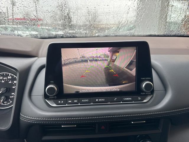 Used 2023 Nissan Rogue SV AWD/4WD image 13