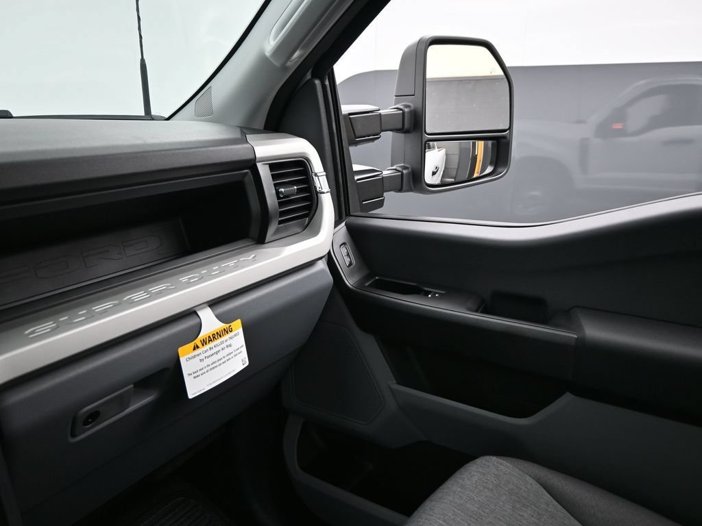 New 2026 Ford F250 XL w/ F-250 >10K GVWR Package AWD/4WD image 11