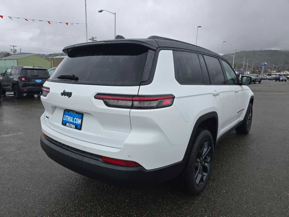 New 2025 Jeep Grand Cherokee L Limited image 5
