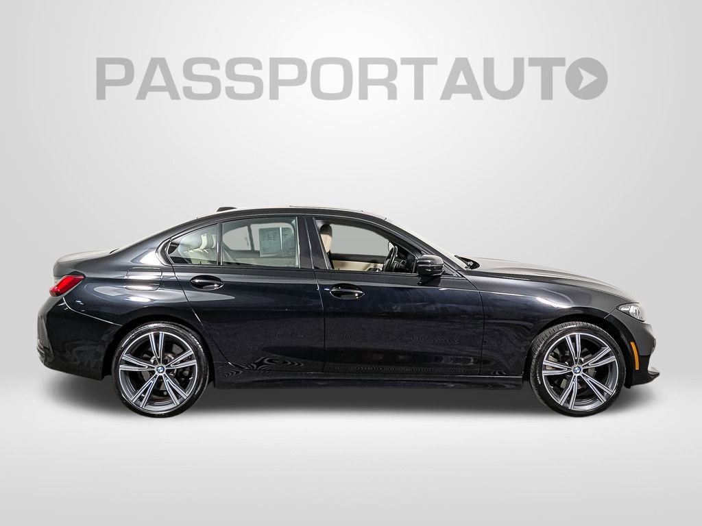 Certified 2023 BMW 330i xDrive Sedan w/ Driving Assistance Package image 7