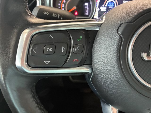 Used 2021 Jeep Wrangler Unlimited Sahara AWD/4WD image 16